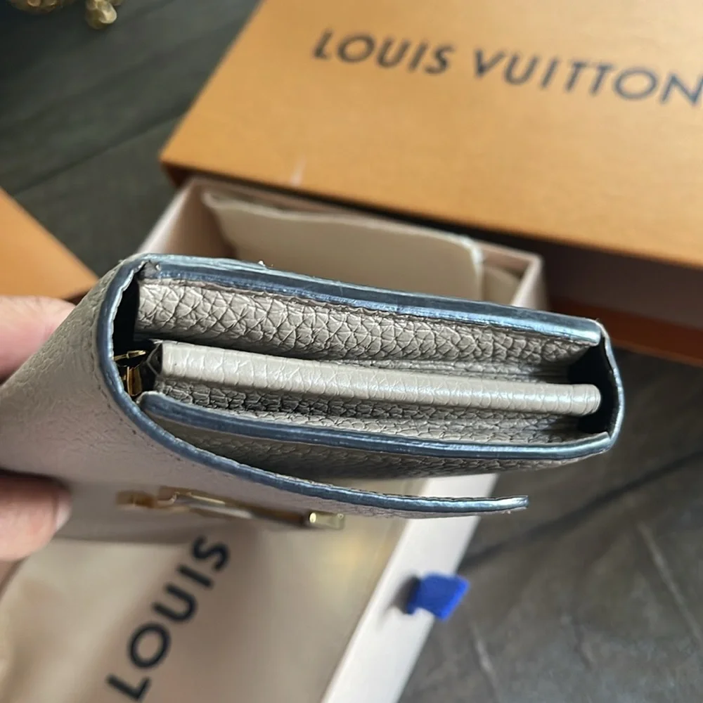 Louis Vuitton Capucines Wallet
